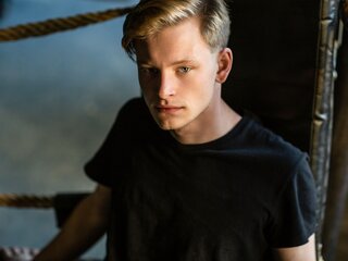 JohnyBerg livejasmin livejasmine amateur